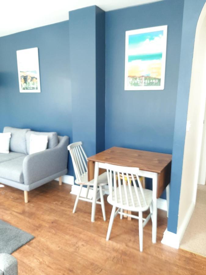 Laston Mews 伊尔弗勒科姆 外观 照片