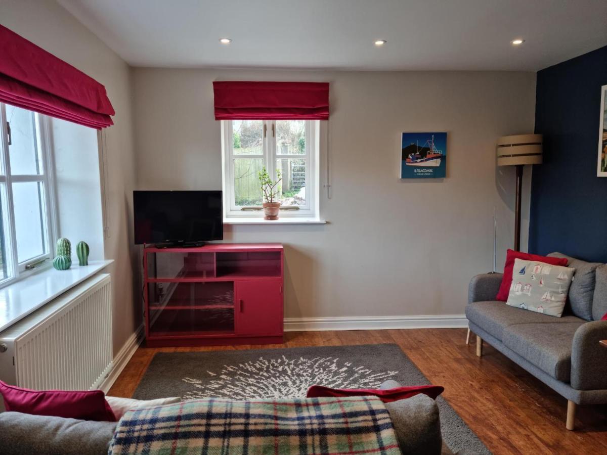 Laston Mews 伊尔弗勒科姆 外观 照片