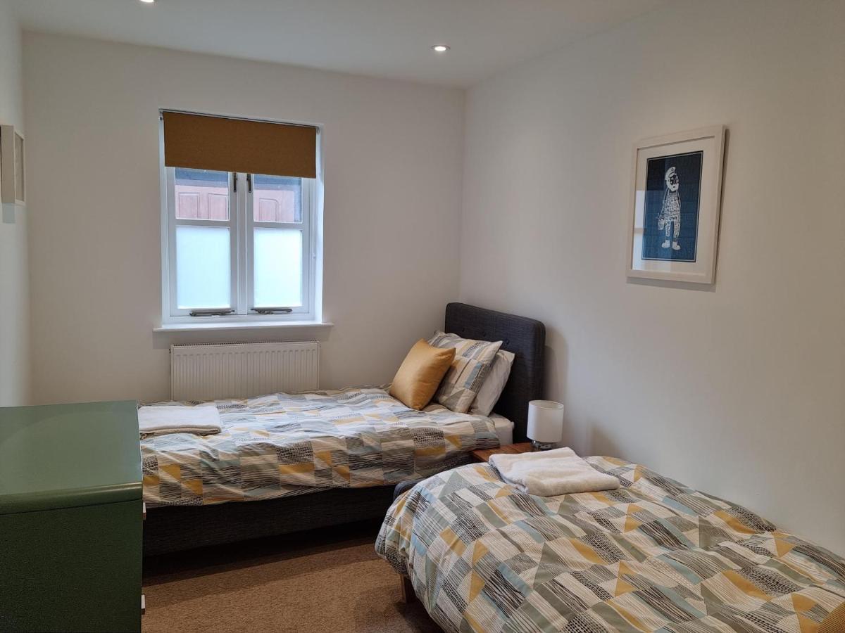Laston Mews 伊尔弗勒科姆 外观 照片